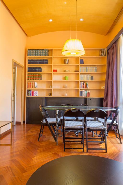 Friendly Domus Al Colosseo Рим Екстериор снимка