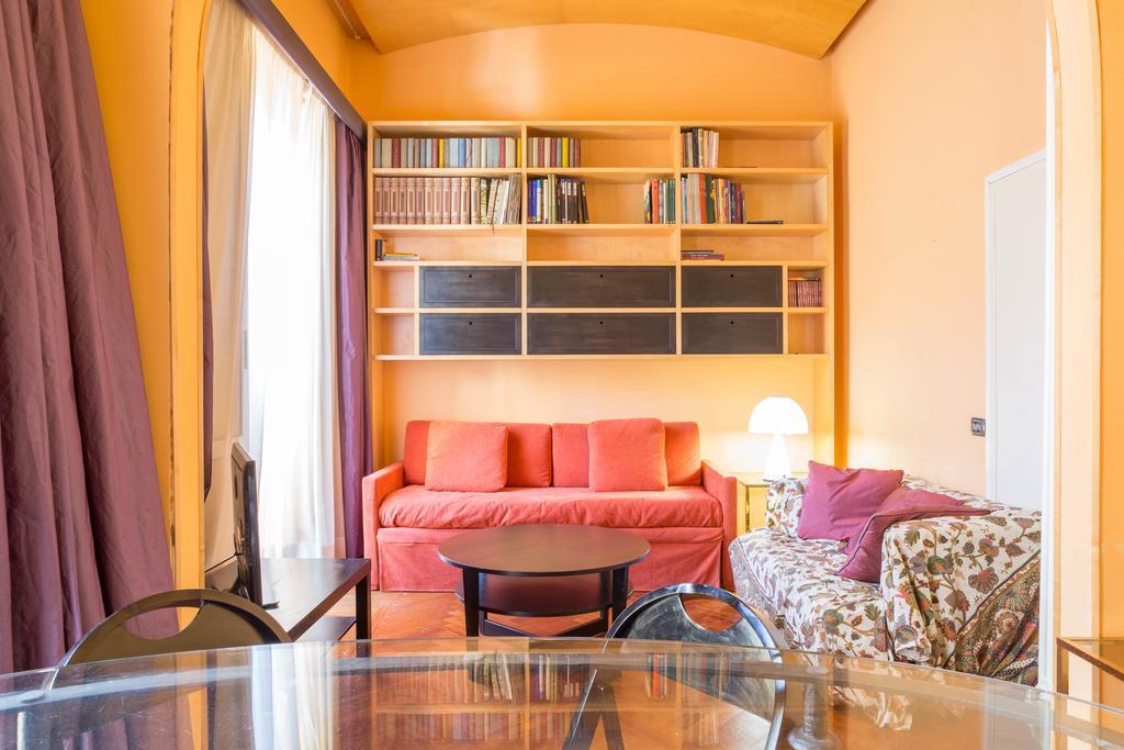 Friendly Domus Al Colosseo Рим Екстериор снимка